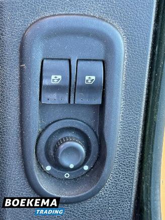 Renault Master T35 2.3 DCI 136PK Airco Webasto Schuifdeur picture 14