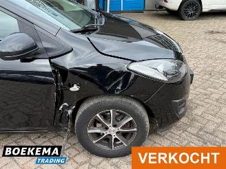 Mazda 2 1.3 Cool Navigatie Airco picture 6