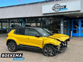 Coche accidentado Jeep Avenger Summit 54 kWh Carplay Navigatie Camera LED Keyless ACC 2024/3