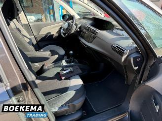 Citroën C4-picasso 1.2 PT Business 7-Persoons Navigatie Keyless Clima picture 21