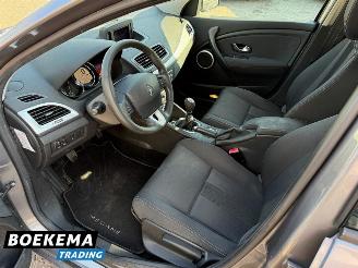 Renault Mégane Estate 1.4 TCe Dynamique Navigatie Climate Cruise PDC picture 11