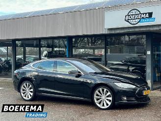 damaged passenger cars Tesla Model S 85 Base FREE SUPER CHARGE Autopilot Leder BTW 2015/2