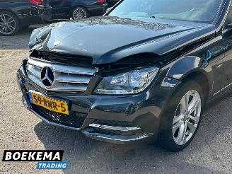 Mercedes C-klasse 180 Avantgarde Automaat Navigatie Stoelverw. picture 5