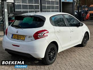 Peugeot 208 1.2 e-VTi Active Automaat Navigatie Climate picture 2