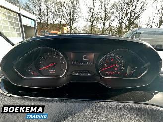 Peugeot 208 1.2 e-VTi Active Automaat Navigatie Climate picture 21