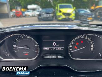 Peugeot 2008 1.2 PT Allure Navigatie Stoelverw. Climate Cruise picture 21