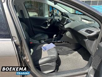 Peugeot 2008 1.2 PT Allure Navigatie Stoelverw. Climate Cruise picture 17