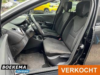 Renault Clio Estate 0.9 TCe Dynamique Navigatie Keyless Airco Cruise picture 12
