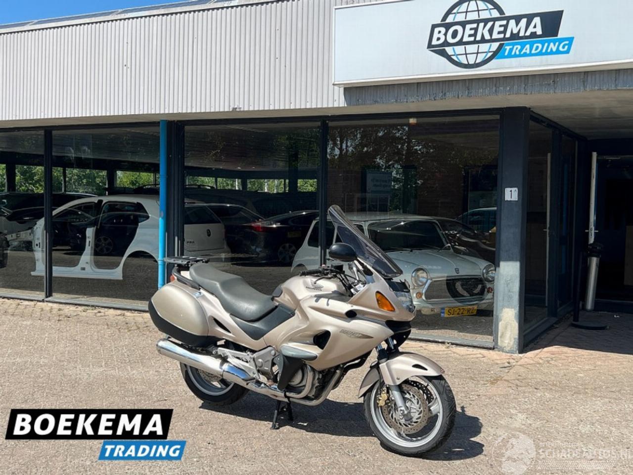 Honda NT 650 Deauville