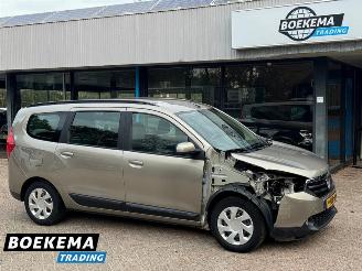 Coche accidentado Dacia Lodgy 1.2 TCe Lauréate Navi Airco Cruise Orig NL+NAP 2013/5