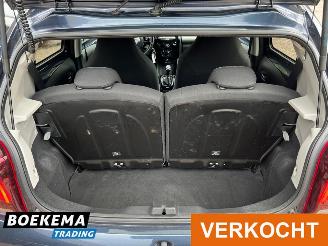 Peugeot 108 1.0 e-VTi Allure Navigatie Cruise Airco LM-Velgen picture 15