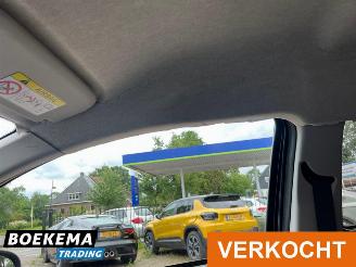 Peugeot 108 1.0 e-VTi Allure Navigatie Cruise Airco LM-Velgen picture 26