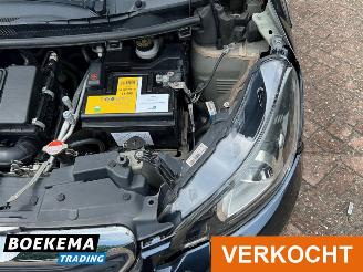 Peugeot 108 1.0 e-VTi Allure Navigatie Cruise Airco LM-Velgen picture 11