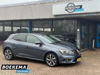 Coche accidentado Renault Mégane 1.2 TCe Bose Camera Stoelverw PDC Climate 2016/9