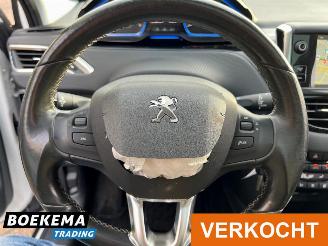 Peugeot 2008 1.6 e-HDi Executive Pano Navi Leder SHZ picture 19