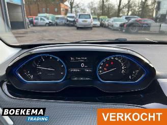 Peugeot 2008 1.6 e-HDi Executive Pano Navi Leder SHZ picture 20
