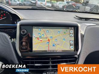 Peugeot 2008 1.6 e-HDi Executive Pano Navi Leder SHZ picture 21