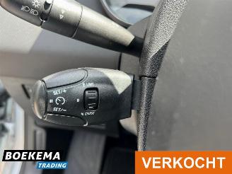 Peugeot 308 1.6 VTi Automaat Glazen-dak Climate Cruise PDC picture 24