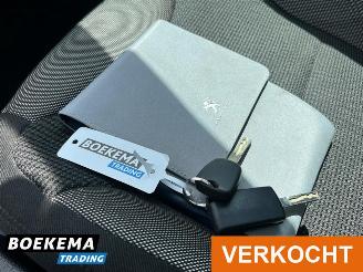 Peugeot 308 1.6 VTi Automaat Glazen-dak Climate Cruise PDC picture 29