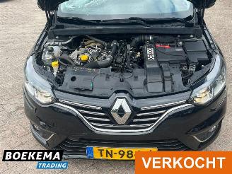 Renault Mégane Estate 1.3 TCe Bose Keyless Navigatie Climate Cruise Camera sfeerverl. picture 9