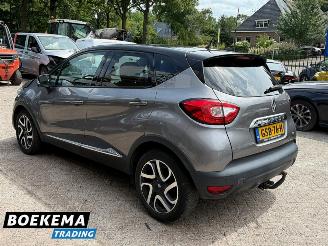 Renault Captur 1.2 TCe Helly Hansen Automaat Navigatie Climate Cruise Camera picture 3