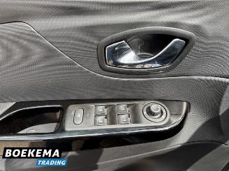 Renault Captur 1.2 TCe Helly Hansen Automaat Navigatie Climate Cruise Camera picture 17