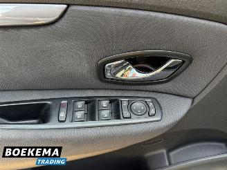 Renault Scenic 1.2 TCe 131PK Limited Navigatie Climate 6-Hand picture 14