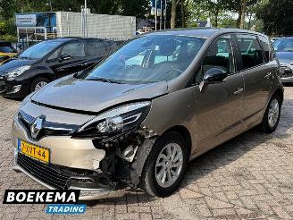 Renault Scenic 1.2 TCe 131PK Limited Navigatie Climate 6-Hand picture 4