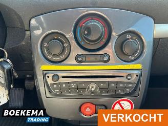 Renault Clio 1.5 dCi Collection Airco Cruise 5-Drs picture 19