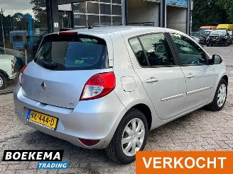 Renault Clio 1.5 dCi Collection Airco Cruise 5-Drs picture 2