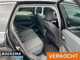 Peugeot 308 SW 1.6 HDI Executive Panorama Navi Climate Cruise PDC Trekhaak picture 15