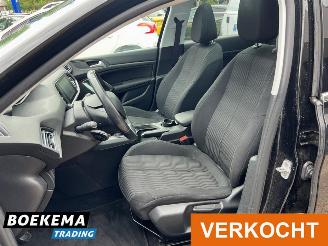 Peugeot 308 SW 1.6 HDI Executive Panorama Navi Climate Cruise PDC Trekhaak picture 12