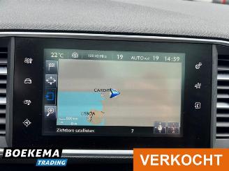Peugeot 308 SW 1.6 HDI Executive Panorama Navi Climate Cruise PDC Trekhaak picture 21