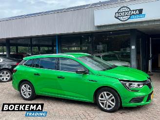 skadebil auto Renault Mégane Estate 1.3 TCe Zen LED Climate Cruise Navi PDC 2020/9