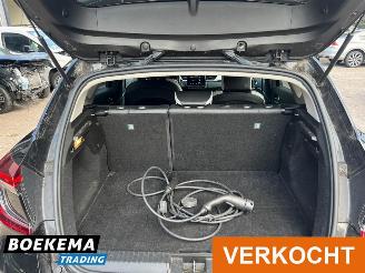 Renault Captur 1.6 E-Tech Plug-in Hybrid Keyless Led Climate Navi PDC picture 18