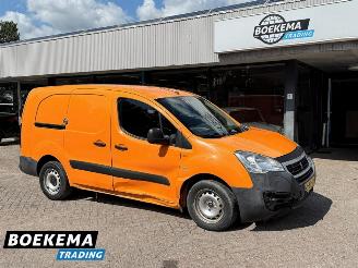 skadebil bedrijf Peugeot Partner 122 1.6 BlueHDi 100 L2 Pro S&S Airco Schuifdeur PDC 2018/5