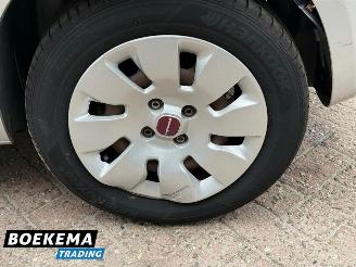 Fiat Panda 0.9 TwinAir Lounge Airco 5-Drs picture 8