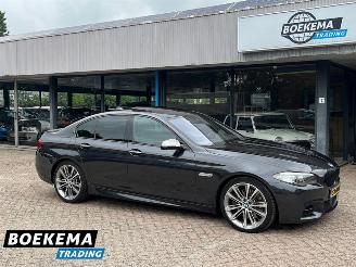 krockskadad bil auto BMW M550 5-Serie M550XD xDrive High Exe Open-Dak Elec-Trekhaak Stoelverkoeling HUD Memory 2015/2
