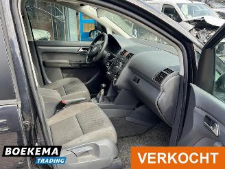 Volkswagen Touran 1.9 TDI Business Climate Cruise Trekhaak picture 16