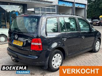 Volkswagen Touran 1.9 TDI Business Climate Cruise Trekhaak picture 2
