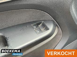 Volkswagen Touran 1.9 TDI Business Climate Cruise Trekhaak picture 17