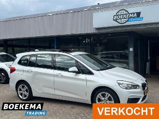 Schadeauto BMW 2-serie Gran Tourer 216d 7-pers Panorama Navi Cruise Climate PDC 2016/7