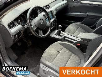 Skoda Superb Combi 1.6 TDI Ambition Business Xenon Navigatie Clima Stoelverw. picture 16