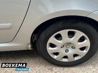 Peugeot 307 2.0 HDi Climate Cruise Glazen dak Trekh. picture 9