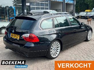 BMW 3-serie 325i High Exec. Pano Leder Xenon Navi Clima Cruise PDC picture 2