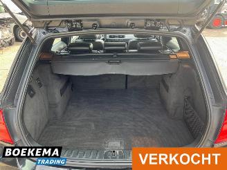 BMW 3-serie 325i High Exec. Pano Leder Xenon Navi Clima Cruise PDC picture 20
