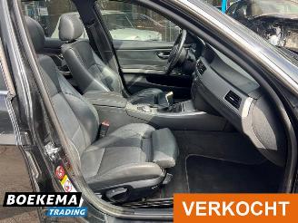 BMW 3-serie 325i High Exec. Pano Leder Xenon Navi Clima Cruise PDC picture 23