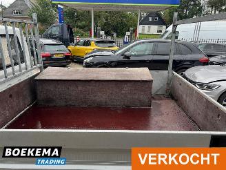 Volkswagen Transporter 2.5 TDI 332 6-Persoons Open laadbak Dubbele cabine picture 12