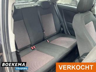 Opel Corsa 1.4 16V Sport Airco Glazen Dak picture 14