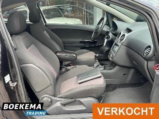 Opel Corsa 1.4 16V Sport Airco Glazen Dak picture 16